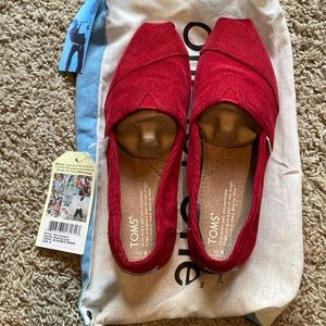 New! TOMS women’s red corduroy slip ons, Size 8